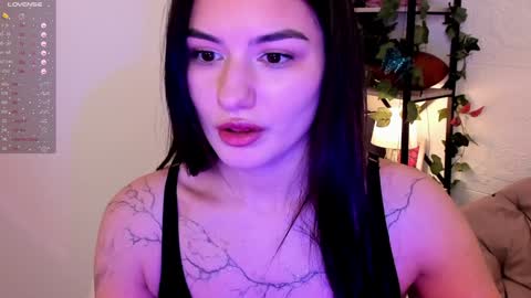 Snapshot of black_pant3r chatting on 01/04/25, 11:33 Mon Mon online show from 01/04/25, 11:33