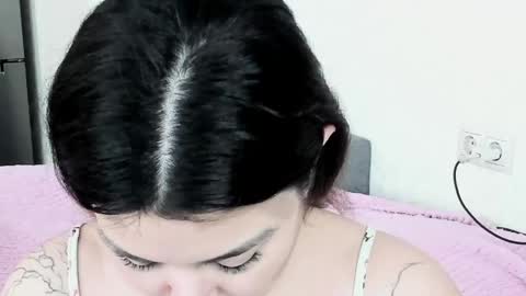 Mon Mon online show from 05/08/26, 03:23