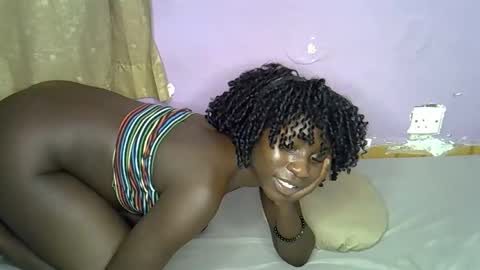 black_queeni online show from 11/28/25, 10:23