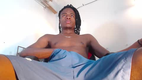 Snapshot of black_raiden chatting on 10/15/25, 11:38 black raiden online show from 10/15/25, 11:38