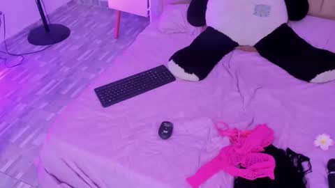 Snapshot of black_rose02 chatting on 03/09/26, 11:36 B L A C K R O S E online show from 03/09/26, 11:36