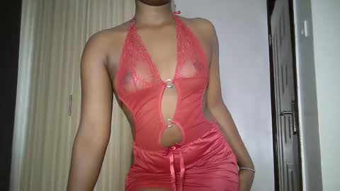 Snapshot of black_rosey chatting on 05/06/26, 09:47 veraa online show from 05/06/26, 09:47