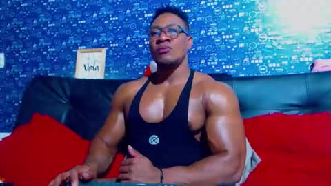 Snapshot of black_seus85 chatting on 12/04/25, 07:33 duglas online show from 12/04/25, 07:33