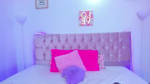 Tara online show from 02/21/26, 02:12