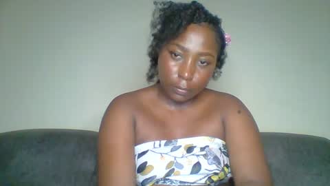 Dee online show from 07/02/26, 07:42