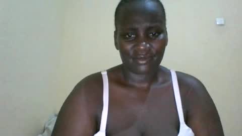 Snapshot of blackbeauty002 chatting on 06/21/26, 07:49 PACIFICA online show from 06/21/26, 07:49