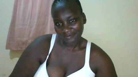 Snapshot of blackbeauty002 chatting on 06/22/26, 09:39 PACIFICA online show from 06/22/26, 09:39