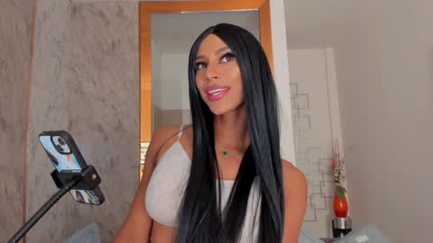 Nina online show from 12/02/24, 01:46