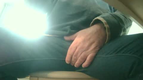 Snapshot of blackberrybill chatting on 12/20/24, 10:27 blackberrybill online show from 12/20/24, 10:27