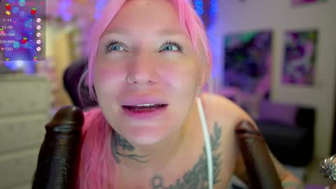 Snapshot of blackedbarbie chatting on 12/12/24, 09:58 Alice online show from 12/12/24, 09:58