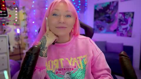 Snapshot of blackedbarbie chatting on 02/21/25, 07:21 Alice online show from 02/21/25, 07:21