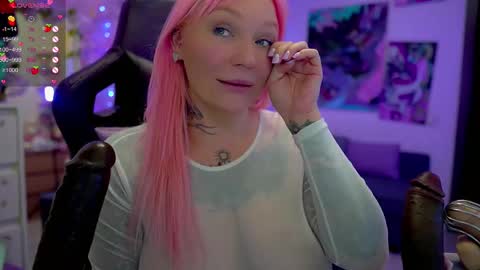 Snapshot of blackedbarbie chatting on 02/25/25, 12:45 Alice online show from 02/25/25, 12:45