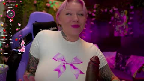 Snapshot of blackedbarbie chatting on 09/20/25, 12:50 Alice online show from 09/20/25, 12:50