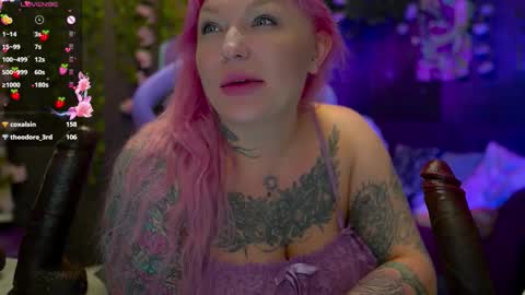 Snapshot of blackedbarbie chatting on 10/08/25, 07:00 Alice online show from 10/08/25, 07:00