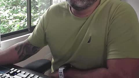 Snapshot of blackfirebird chatting on 12/17/25, 06:47 blackfirebird online show from 12/17/25, 06:47