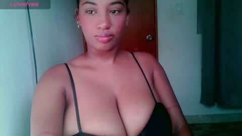 Shophie White online show from 08/07/26, 01:35
