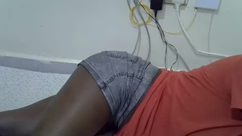 Snapshot of blackmelanin30 chatting on 11/16/25, 12:55 blackmelanin30 online show from 11/16/25, 12:55