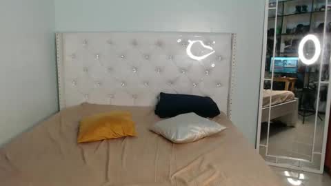 Cleo online show from 04/28/26, 10:48