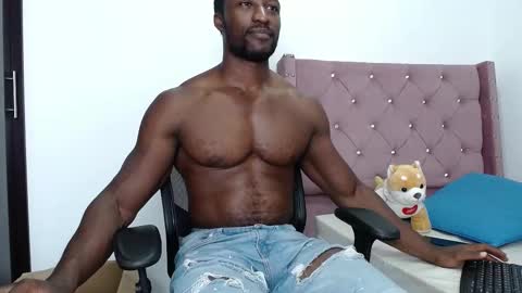 Twtter 1MikeBeckford            Onlyfns beckfordmike online show from 02/28/25, 02:09