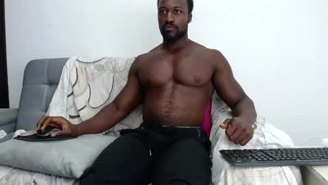 Snapshot of blacknikes chatting on 04/18/26, 03:10 Twtter 1MikeBeckford Onlyfns beckfordmike online show from 04/18/26, 03:10