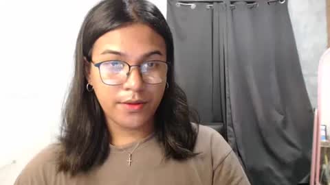 Ellez online show from 10/25/25, 03:51