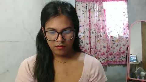 Ellez online show from 04/14/26, 10:16