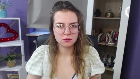 Z O E Y online show from 01/07/25, 08:45