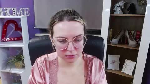 Z O E Y online show from 01/09/26, 06:05