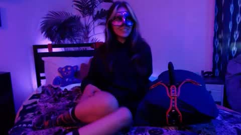 Snapshot of blackrxse chatting on 01/01/25, 11:18 Roselina online show from 01/01/25, 11:18