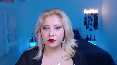 Snapshot of blackwidowj chatting on 11/10/25, 09:19 Johana S online show from 11/10/25, 09:19