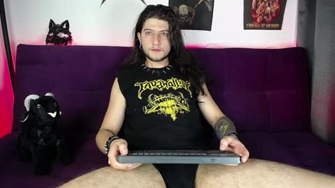 Snapshot of blackwolf_6 chatting on 12/02/24, 05:15 Dave online show from 12/02/24, 05:15