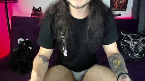 Snapshot of blackwolf_6 chatting on 12/26/24, 04:04 Dave online show from 12/26/24, 04:04