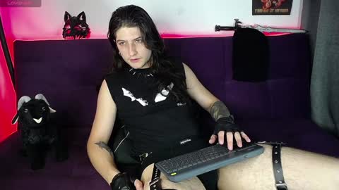 Snapshot of blackwolf_6 chatting on 01/14/25, 11:27 Dave online show from 01/14/25, 11:27