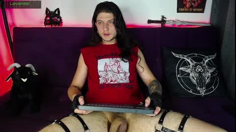 Snapshot of blackwolf_6 chatting on 01/28/25, 10:45 Dave online show from 01/28/25, 10:45