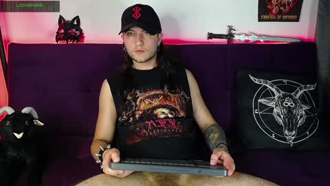 Snapshot of blackwolf_6 chatting on 01/30/25, 02:27 Dave online show from 01/30/25, 02:27