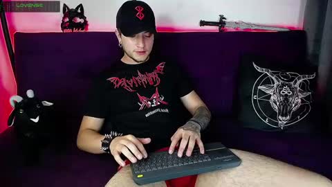 Snapshot of blackwolf_6 chatting on 02/22/25, 12:38 Dave online show from 02/22/25, 12:38