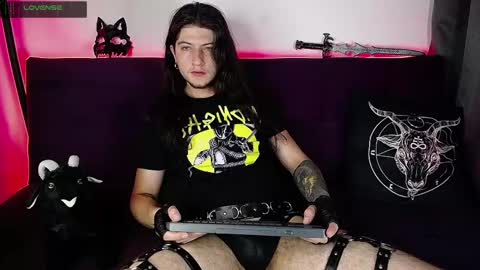 Snapshot of blackwolf_6 chatting on 02/22/25, 07:14 Dave online show from 02/22/25, 07:14