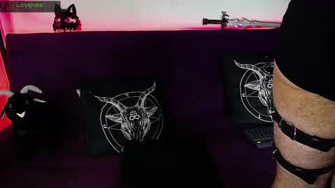 Snapshot of blackwolf_6 chatting on 03/12/25, 01:36 Dave online show from 03/12/25, 01:36