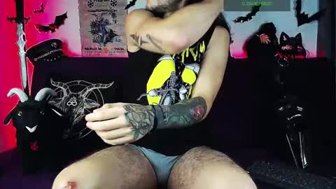 Snapshot of blackwolf_6 chatting on 09/28/25, 08:25 Dave online show from 09/28/25, 08:25