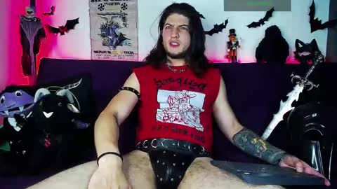 Snapshot of blackwolf_6 chatting on 10/15/25, 07:03 Dave online show from 10/15/25, 07:03