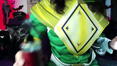 Snapshot of blackwolf_6 chatting on 10/31/25, 05:58 Dave online show from 10/31/25, 05:58