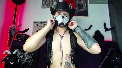 Snapshot of blackwolf_6 chatting on 11/16/25, 03:06 Dave online show from 11/16/25, 03:06