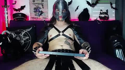 Snapshot of blackwolf_6 chatting on 11/28/25, 06:21 Dave online show from 11/28/25, 06:21