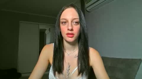 Ivy online show from 10/22/25, 03:51