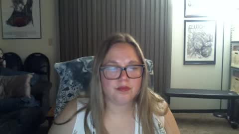 Snapshot of bladesizzo3111 chatting on 05/06/26, 07:35 bladesizzo3111 online show from 05/06/26, 07:35