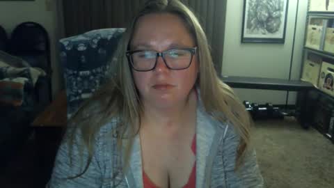 Snapshot of bladesizzo3111 chatting on 05/18/26, 06:30 bladesizzo3111 online show from 05/18/26, 06:30