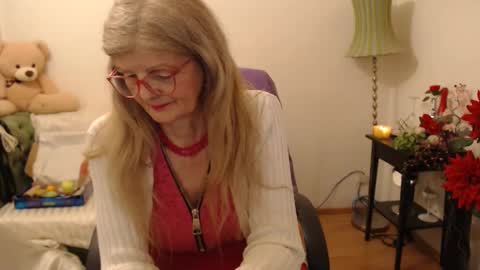 Snapshot of blairfort chatting on 02/19/25, 07:05 blairfort online show from 02/19/25, 07:05