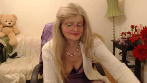 Snapshot of blairfort chatting on 03/10/25, 07:18 blairfort online show from 03/10/25, 07:18