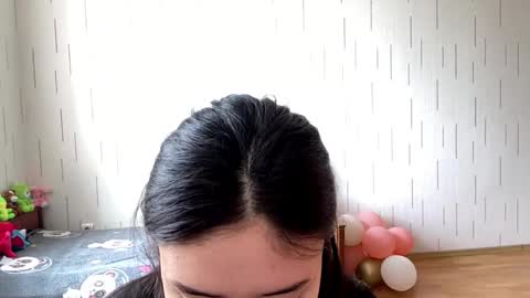 Mila online show from 03/21/26, 08:19