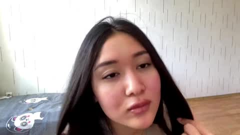 Mila online show from 03/27/26, 08:26